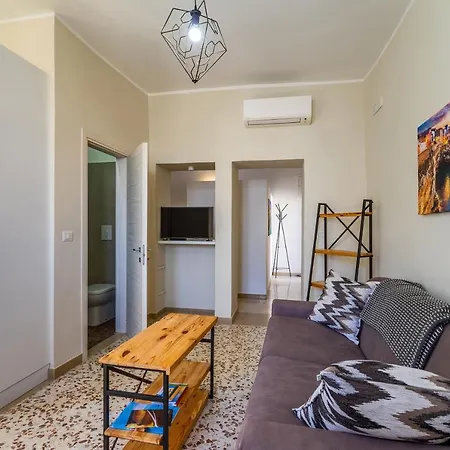 Casa Dolce Casa App. A App. B غالاتينا